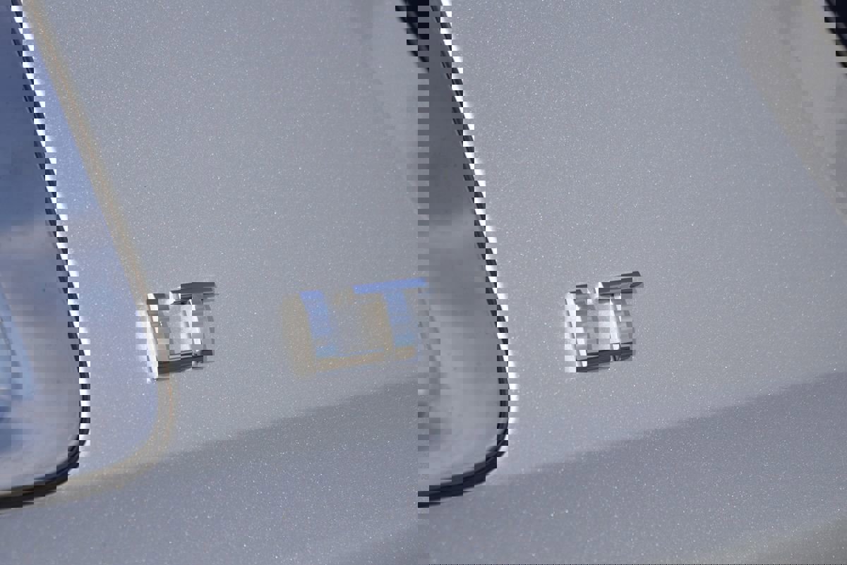 Used 2017 Chevrolet Suburban LT image 5