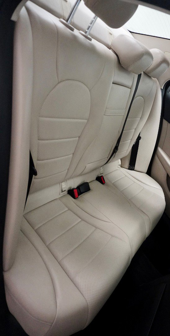 Used 2016 Mercedes-Benz C 300 4MATIC Sedan image 8