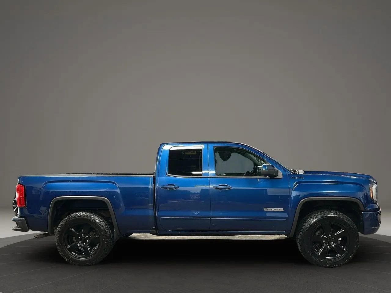 Used 2018 GMC Sierra 1500 W/T w/ Elevation Edition image 6
