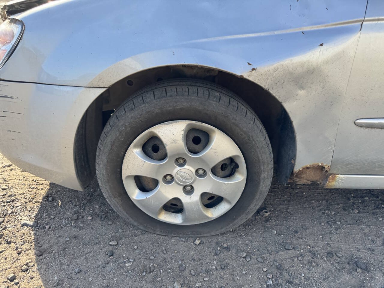 Used 2007 Kia Spectra EX FWD image 9