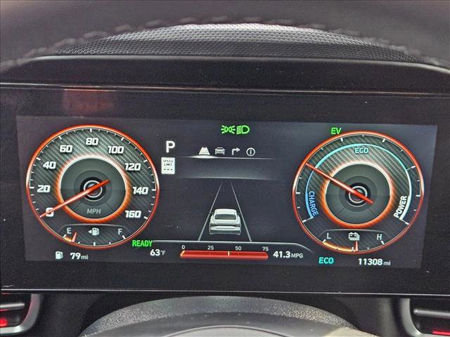 Used 2025 Hyundai Elantra Limited FWD image 11