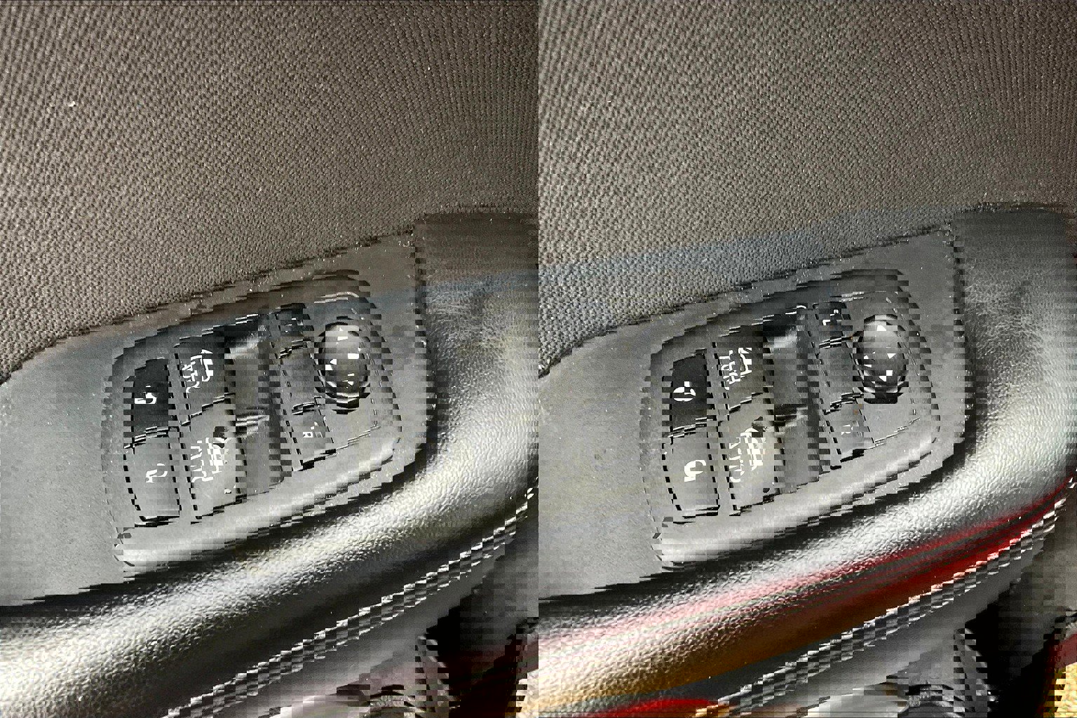 Used 2022 Dodge Challenger GT image 33