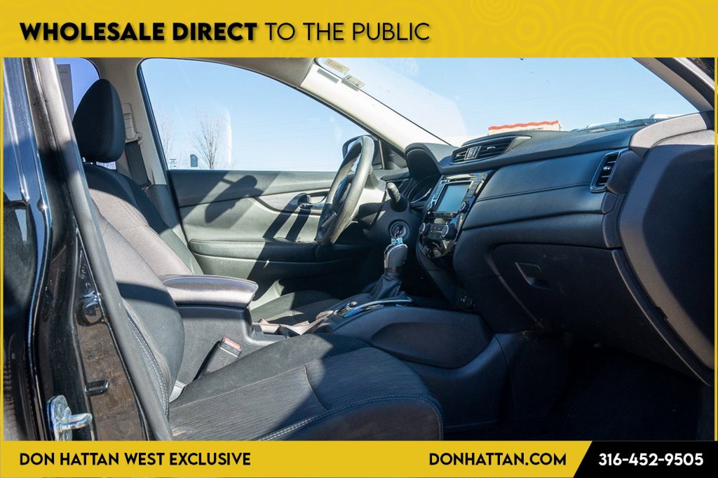 Used 2018 Nissan Rogue S image 20