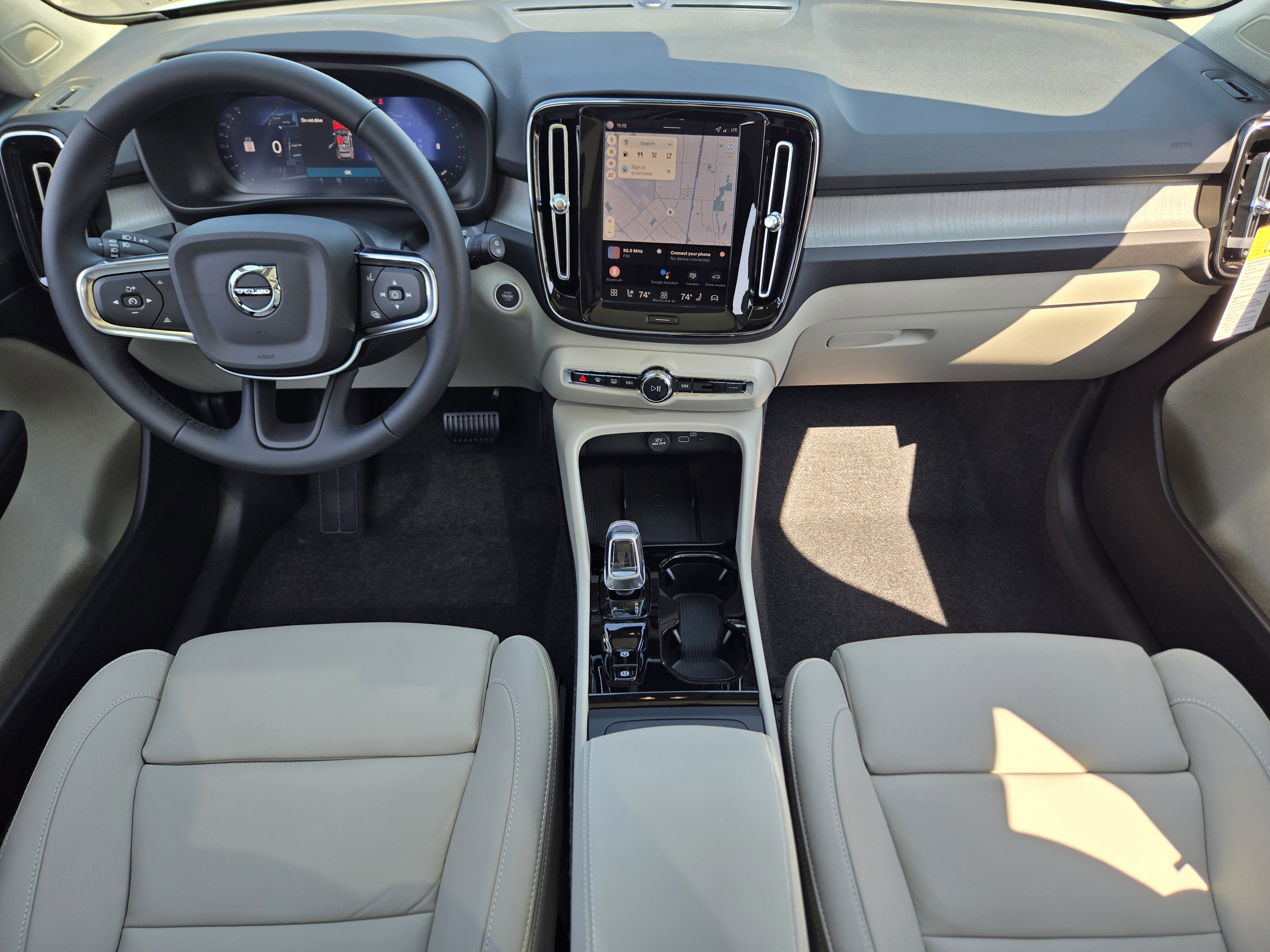 New 2026 Volvo XC40 B5 Plus w/ Protection Package Premier image 28