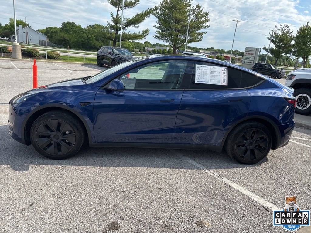 Used 2024 Tesla Model Y Long Range RWD image 17