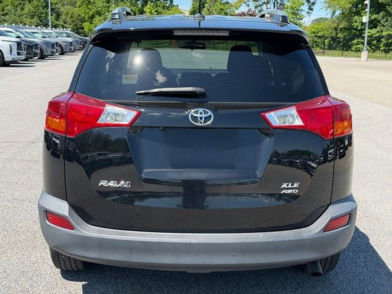 Used 2015 Toyota RAV4 XLE AWD/4WD image 6