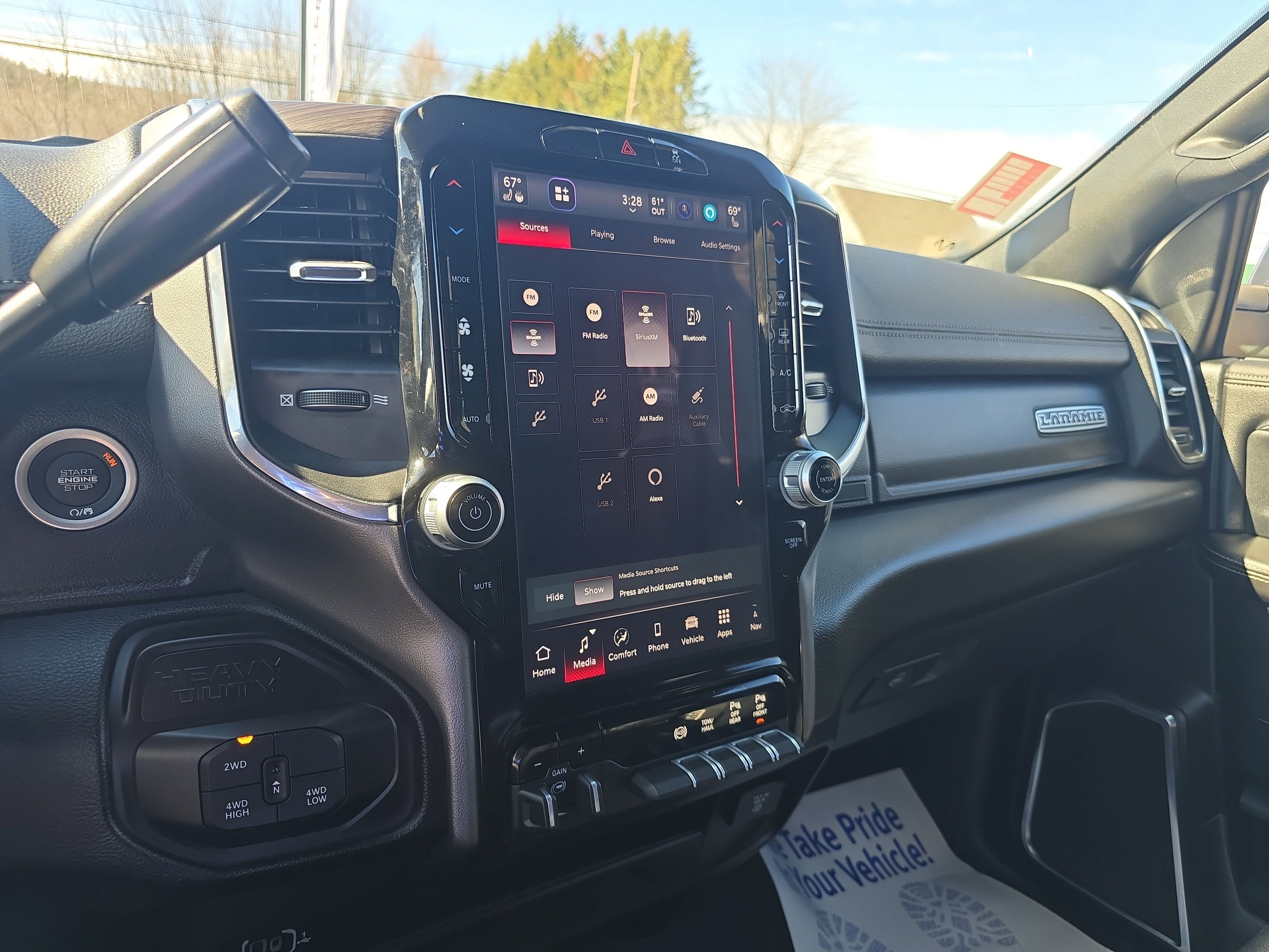 Used 2026 RAM 2500 Laramie AWD/4WD image 25