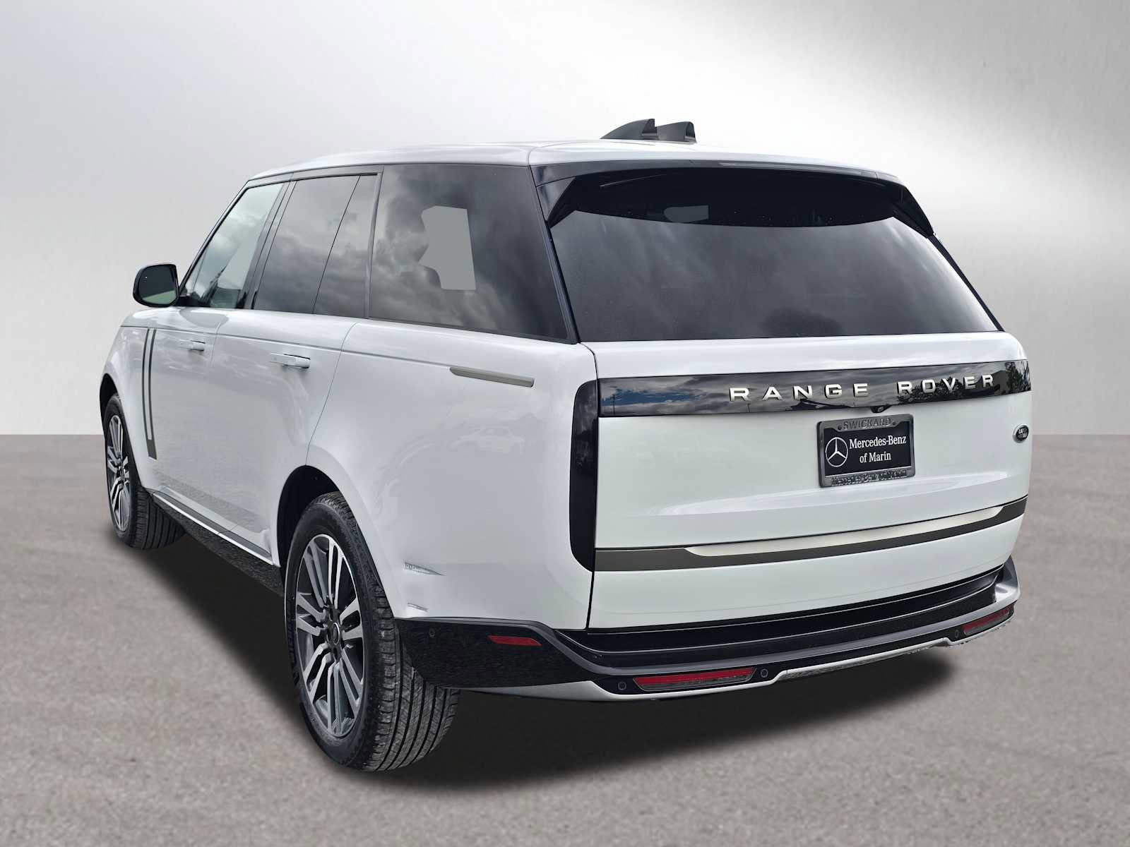 Used 2023 Land Rover Range Rover SE image 5