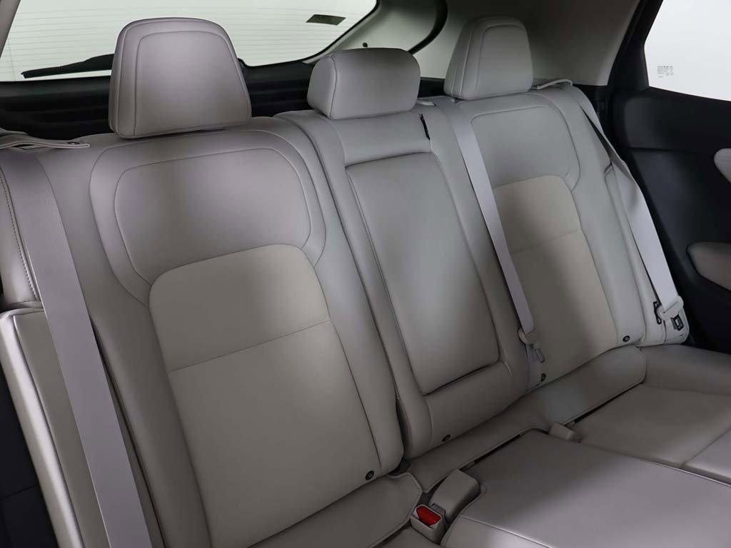 Used 2023 Nissan Ariya AWD image 35