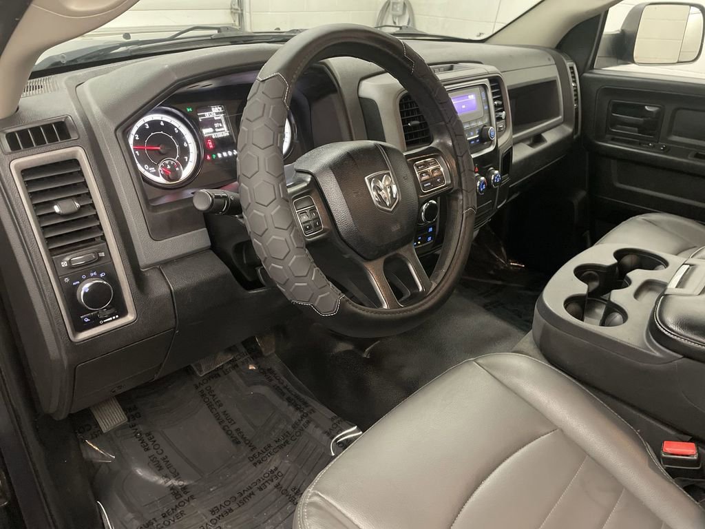 Used 2018 RAM 1500 Tradesman AWD/4WD image 4