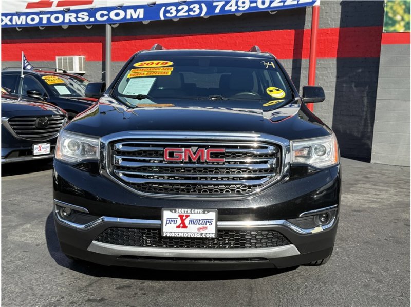 Used 2019 GMC Acadia SLT image 2