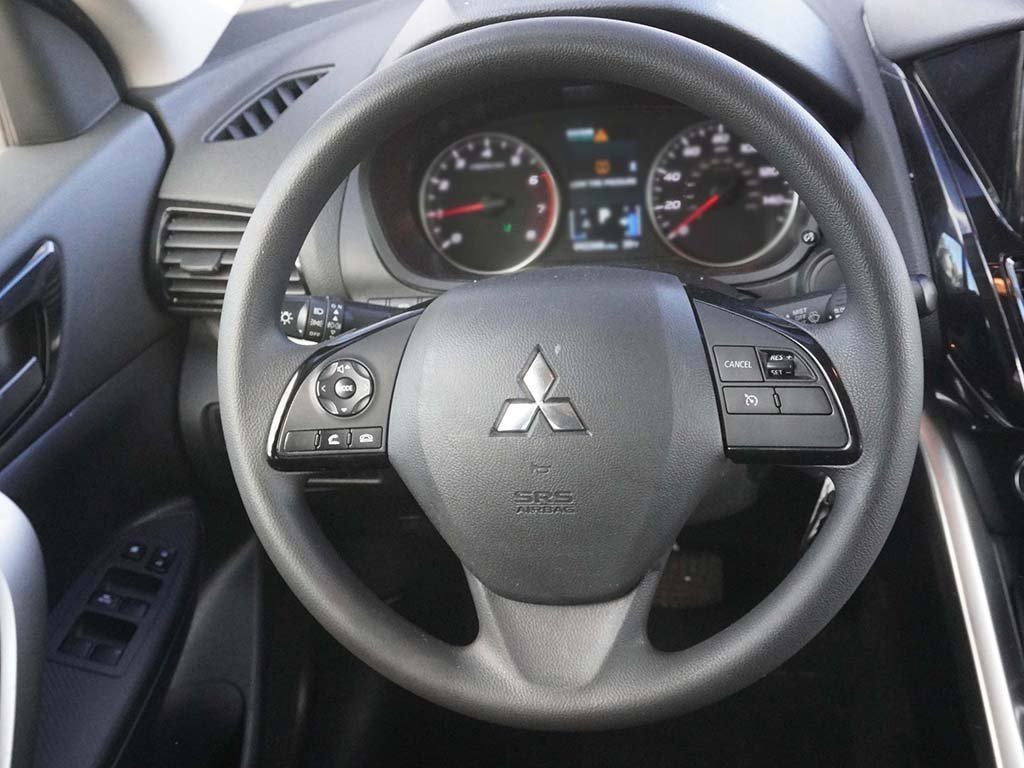 Used 2024 Mitsubishi Eclipse Cross ES image 30