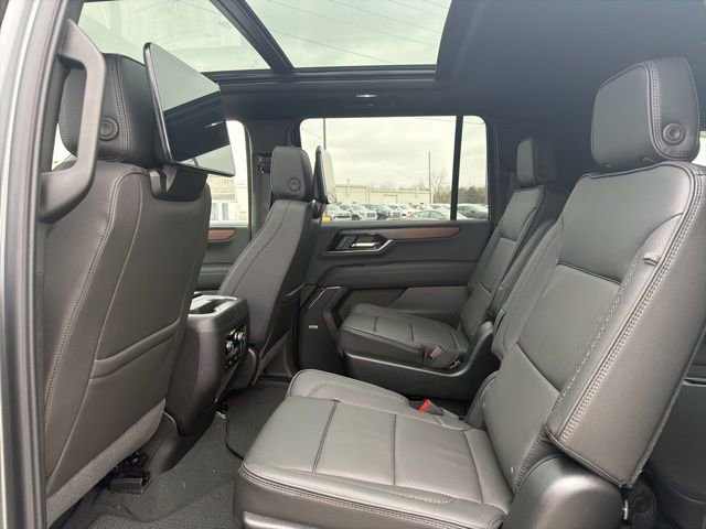 New 2026 GMC Yukon XL Denali w/ Denali Reserve Package image 37