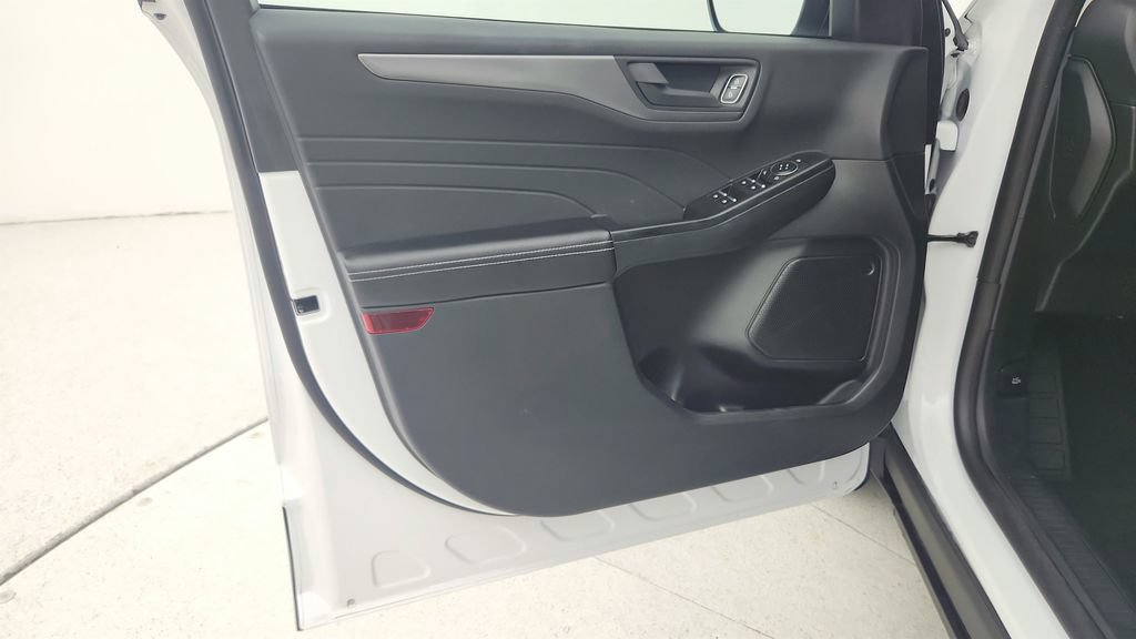 Used 2025 Ford Escape Active FWD image 22