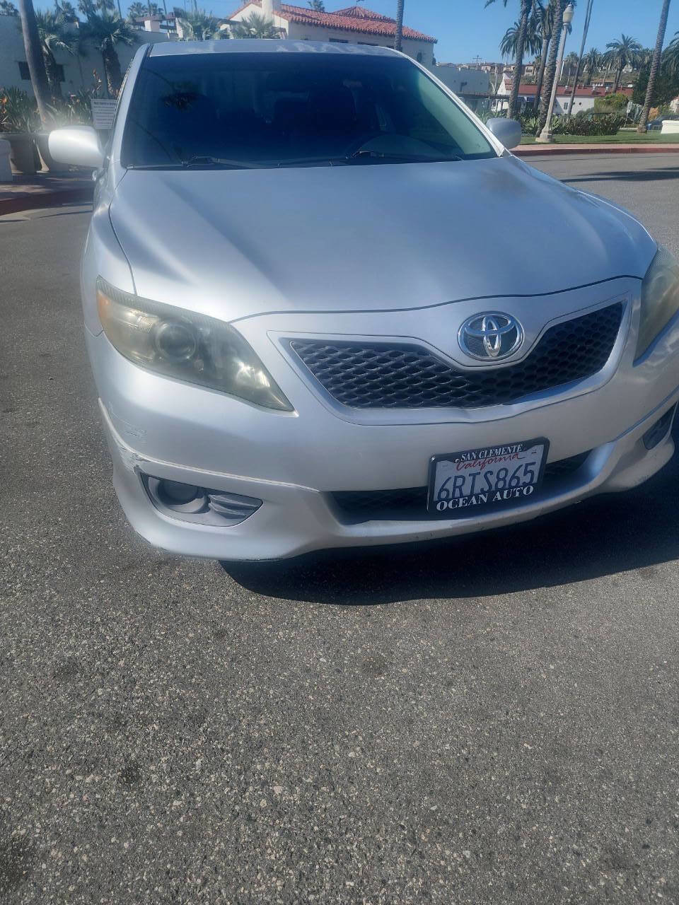 Used 2011 Toyota Camry SE w/ SE Extra-Value Pkg #1 image 3