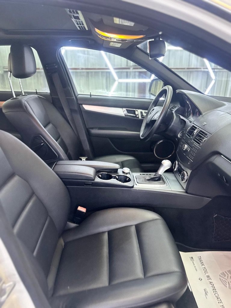 Used 2009 Mercedes-Benz C 300 Sedan image 34