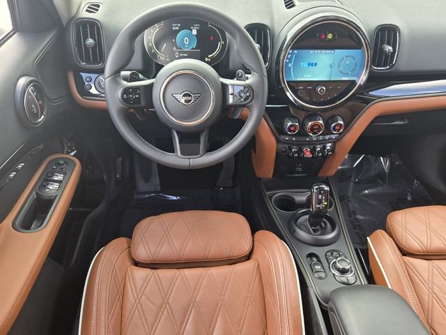 Used 2024 MINI Cooper Countryman S w/ Signature Upholstery Package FWD image 14