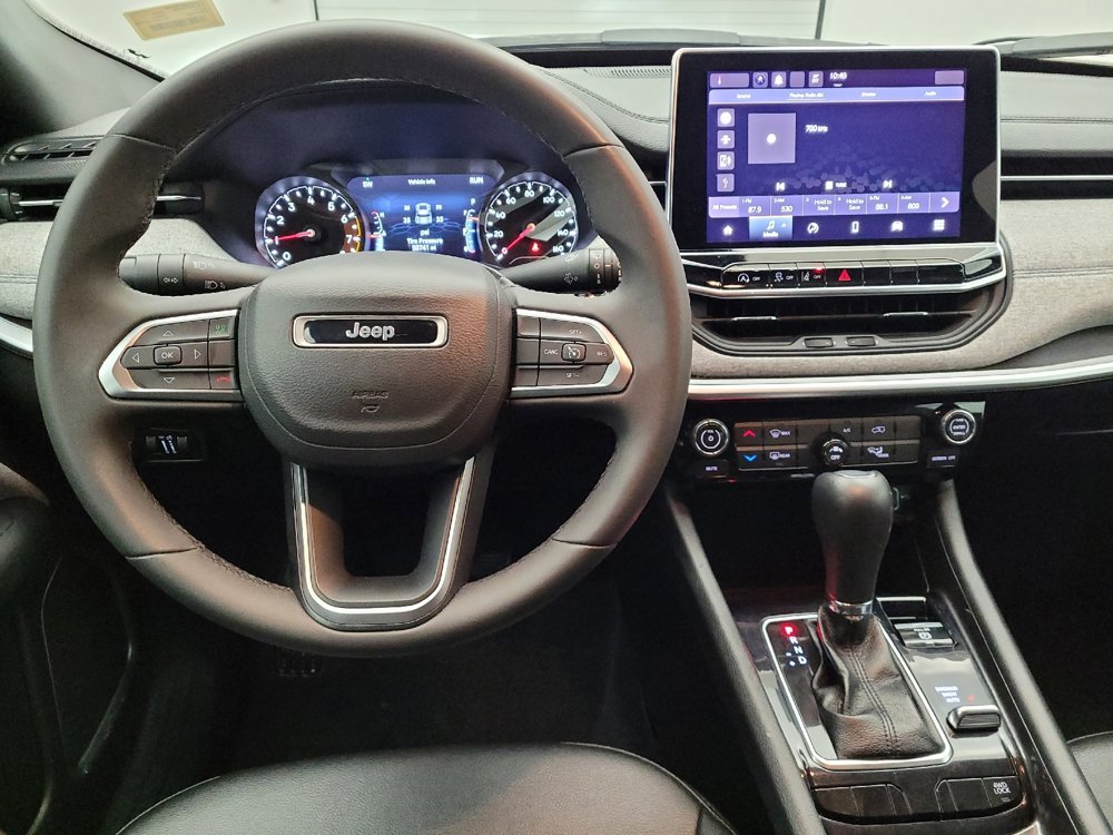 Used 2024 Jeep Compass Latitude image 22