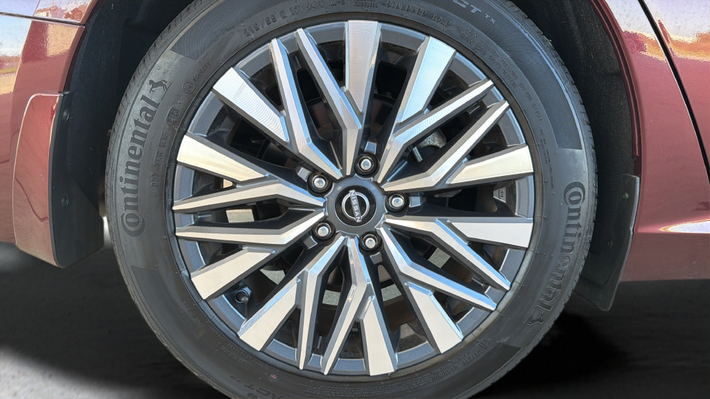 Certified 2024 Nissan Murano SV w/ SV Midnight Edition Package AWD/4WD image 8