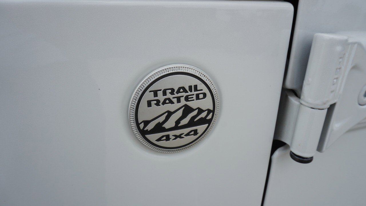 Used 2019 Jeep Wrangler Unlimited Sahara image 13