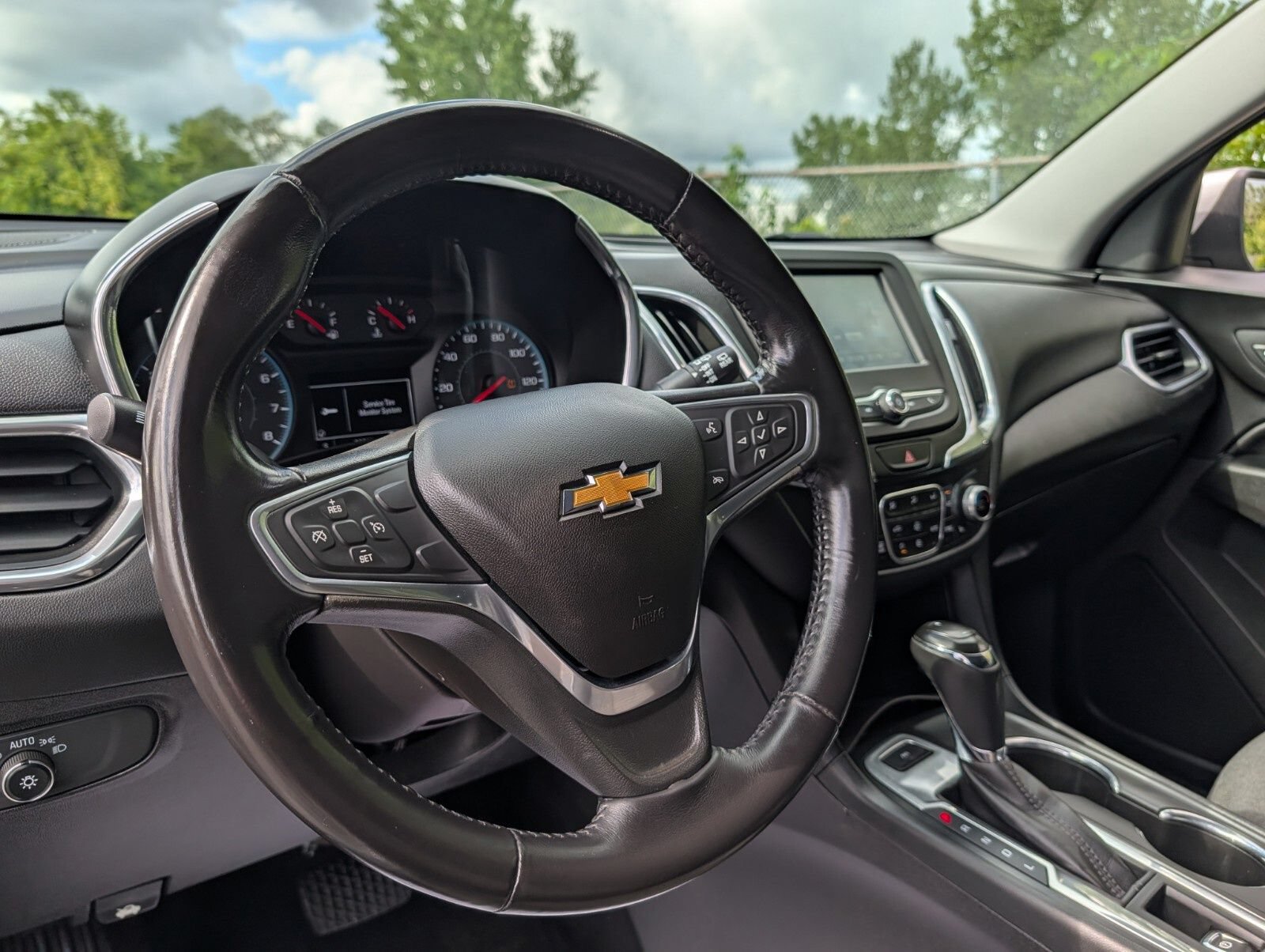 Used 2018 Chevrolet Equinox LT AWD/4WD image 24