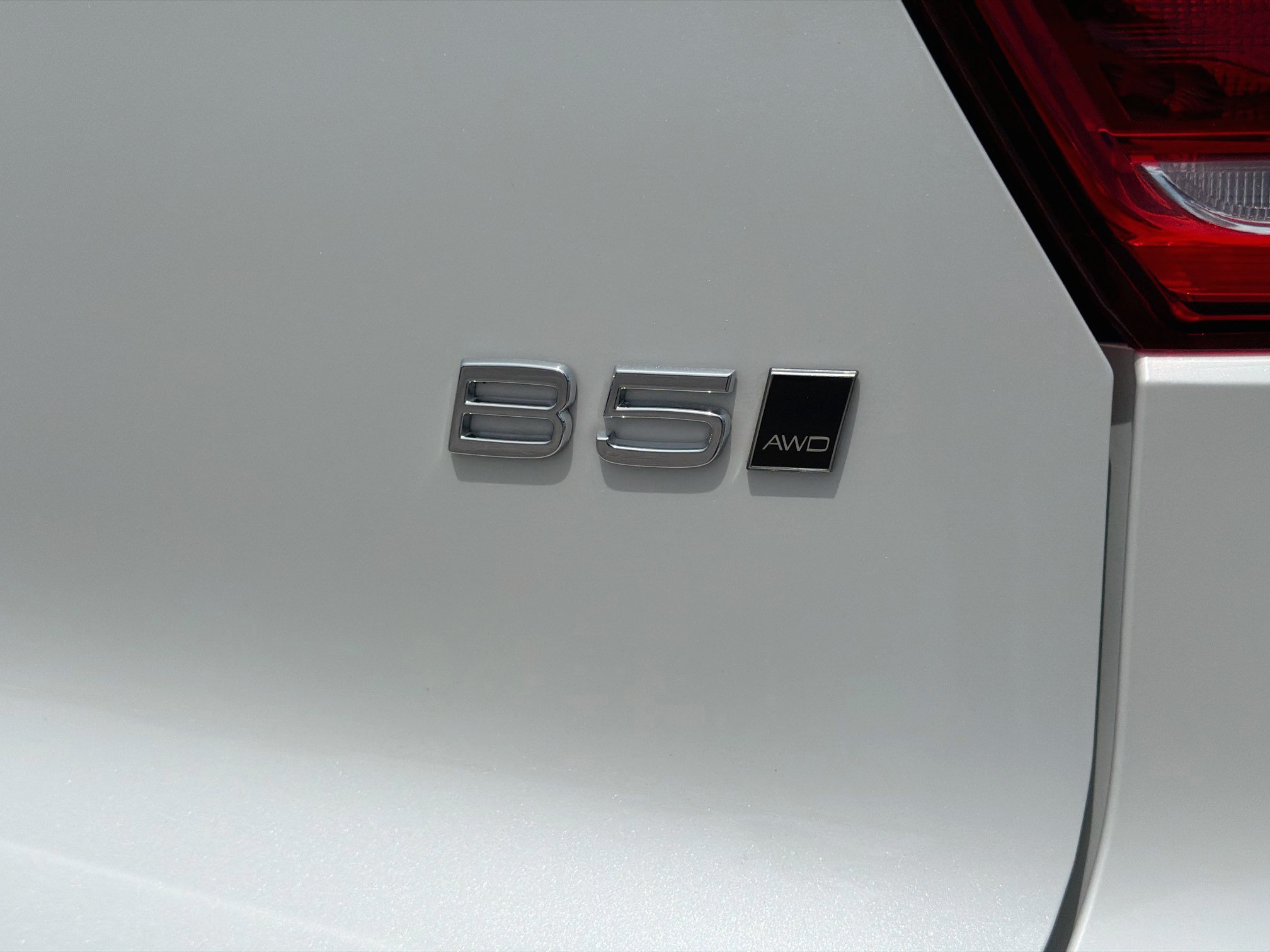 Used 2025 Volvo XC40 B5 Core AWD/4WD image 43
