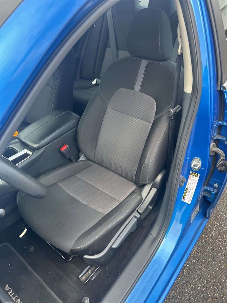 Used 2024 Nissan Sentra SV FWD image 5