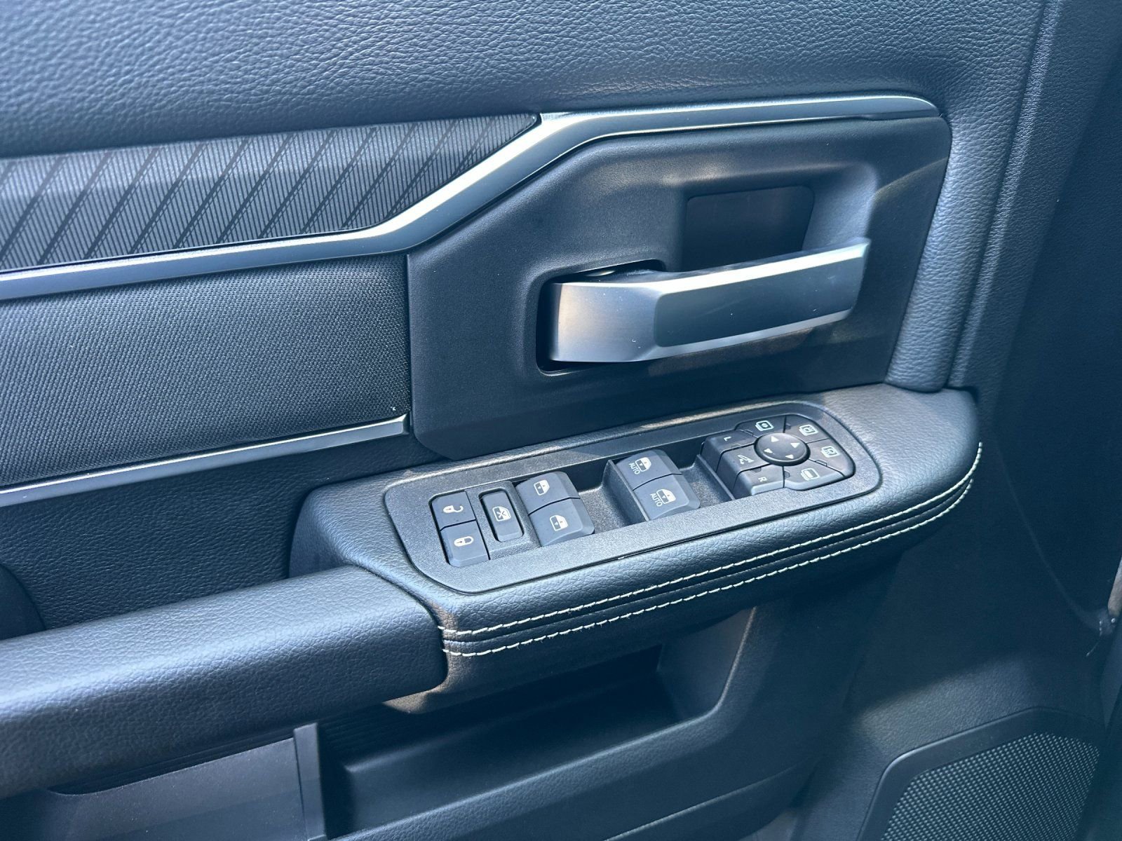New 2026 RAM 2500 Big Horn AWD/4WD image 10