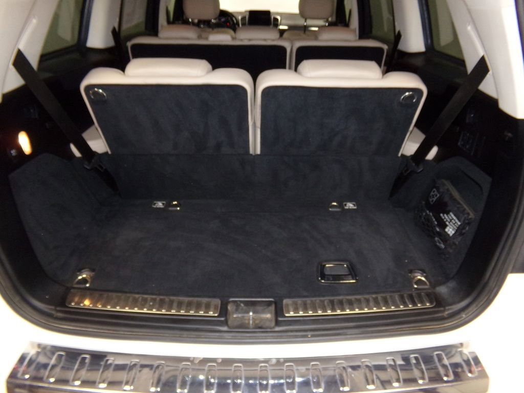 Used 2019 Mercedes-Benz GLS 450 4MATIC image 32