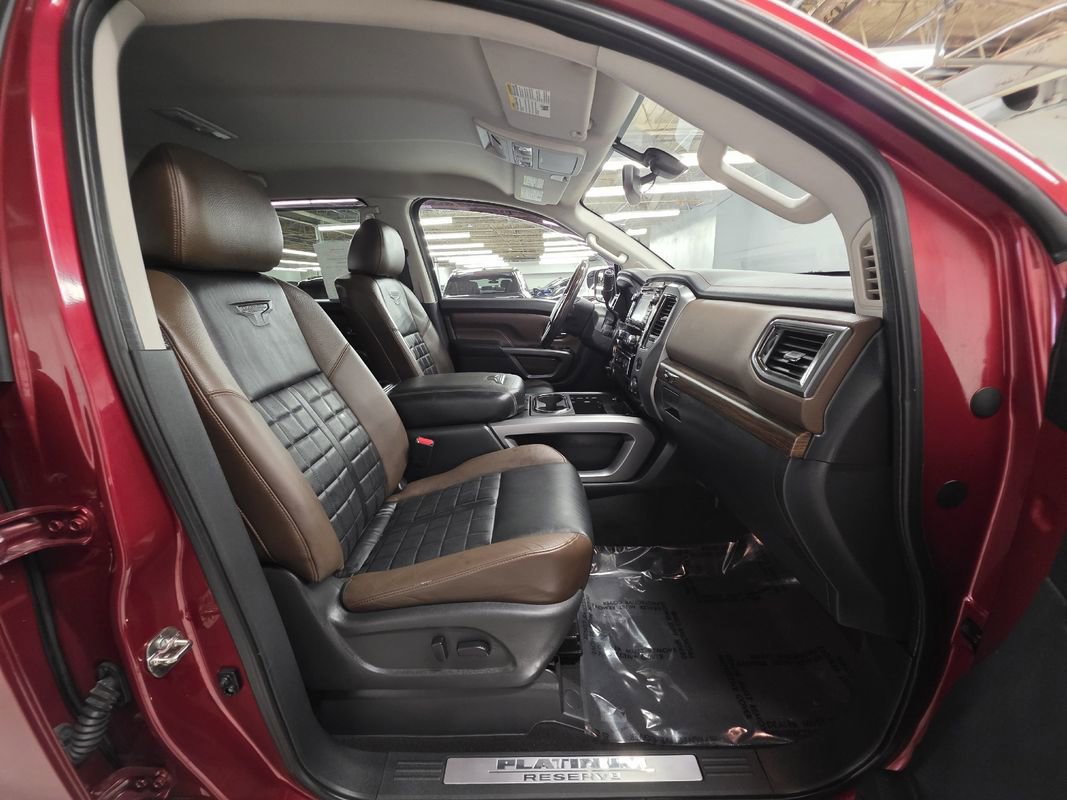 Used 2017 Nissan Titan Platinum Reserve AWD/4WD image 23