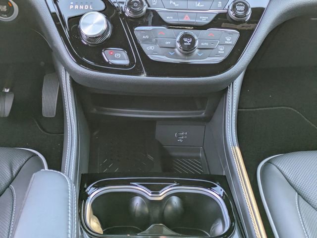 New 2026 Chrysler Pacifica Limited w/ S Appearance Package image 22