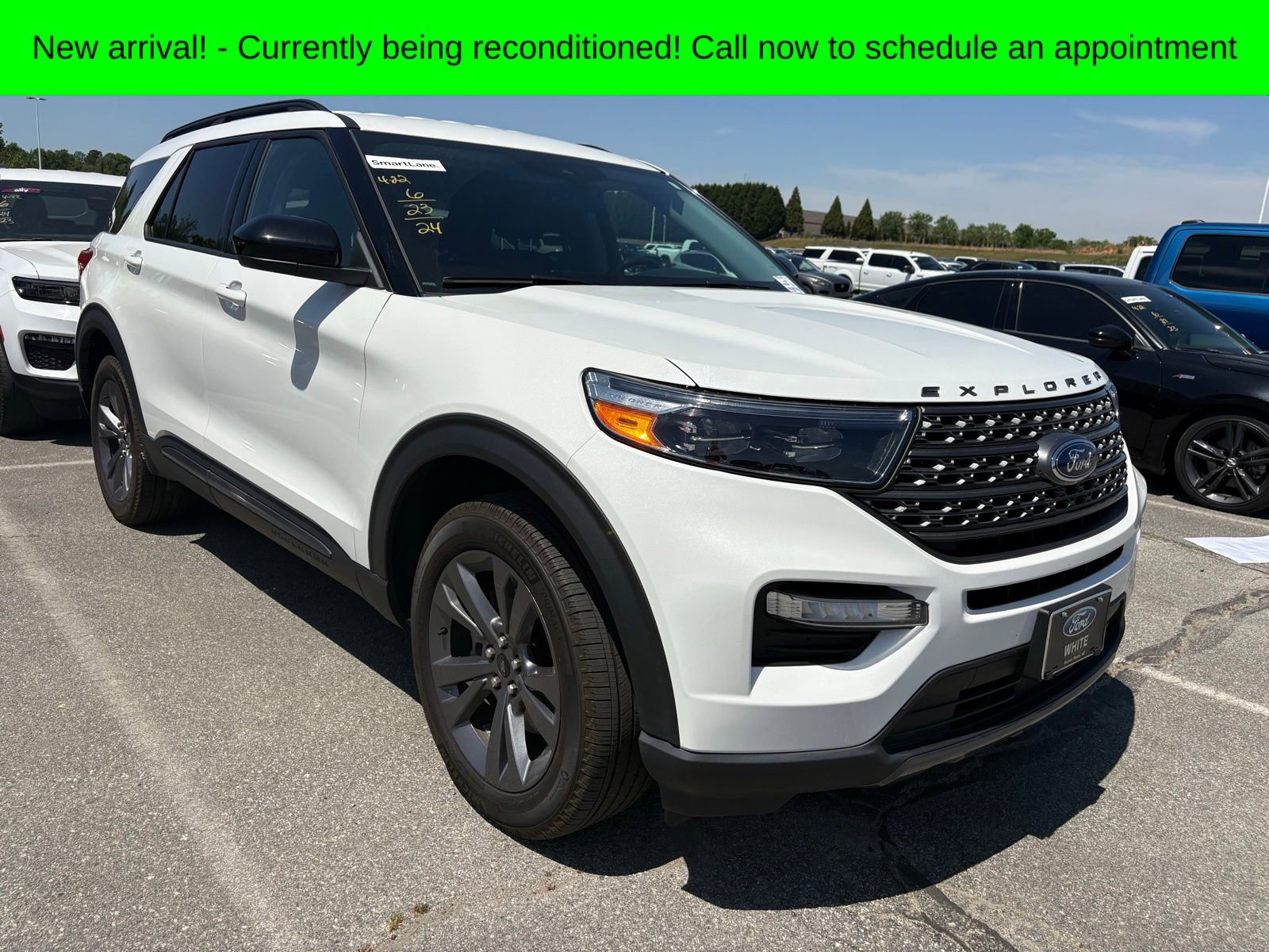 Used 2024 Ford Explorer XLT w/ Equipment Group 202A AWD/4WD image 1