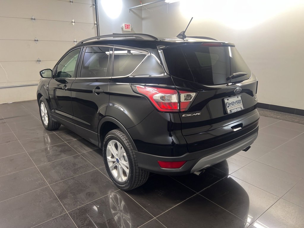 Used 2018 Ford Escape SE w/ SE Sync 3 Package image 4