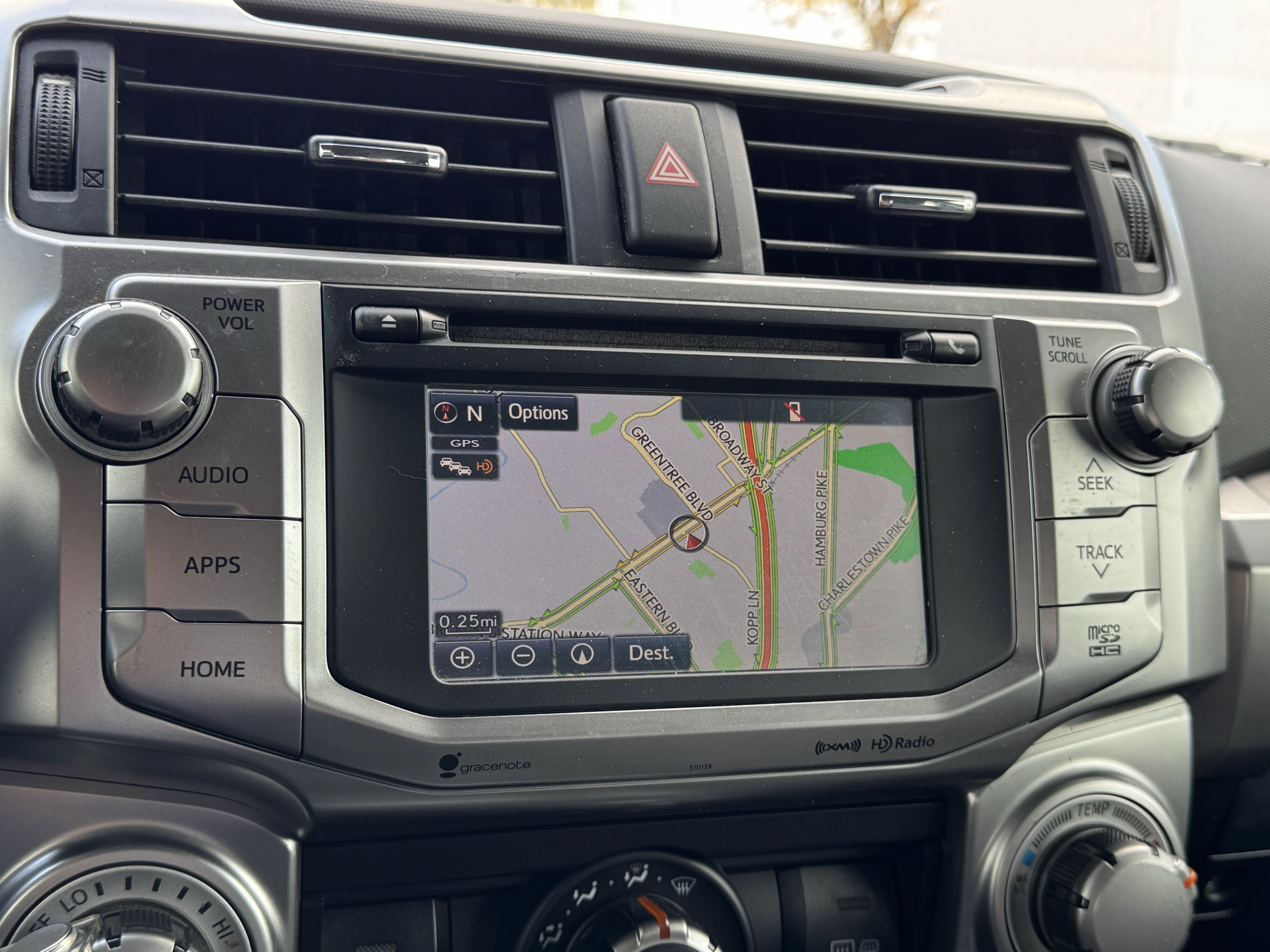 Used 2018 Toyota 4Runner SR5 Premium image 9