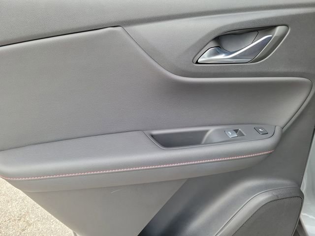 Certified 2025 Chevrolet Blazer RS w/ Driver Confidence II Package FWD image 10