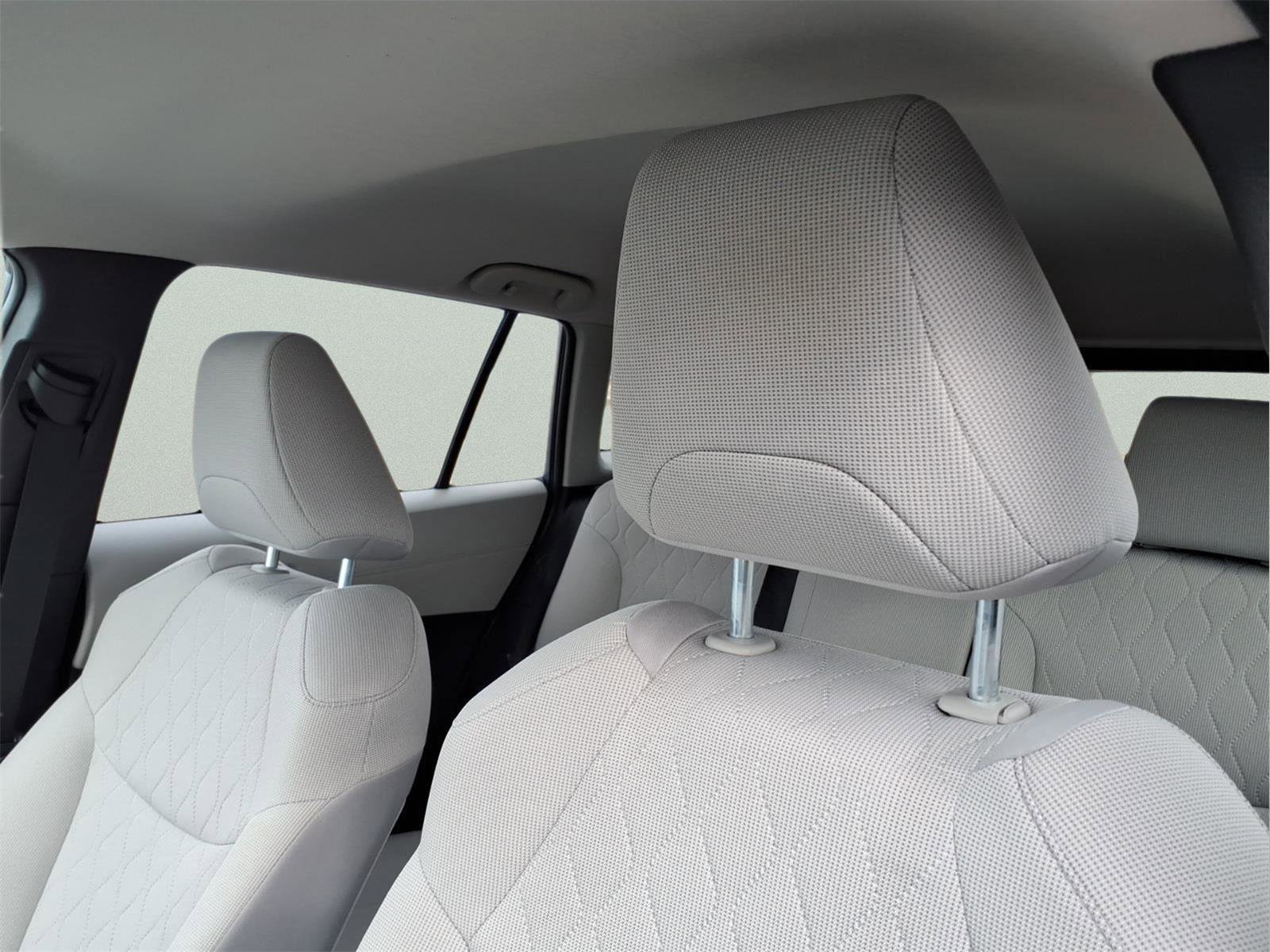 Used 2022 Toyota Corolla Cross LE image 17