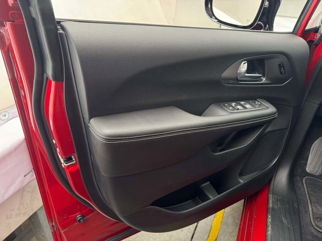 New 2026 Chrysler Pacifica Select image 27