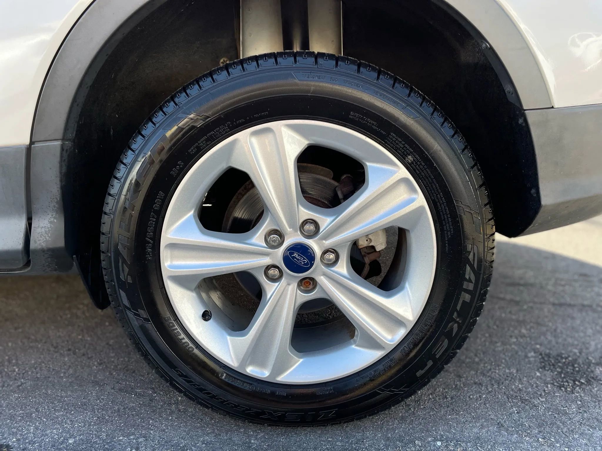 Used 2013 Ford Escape SE image 12