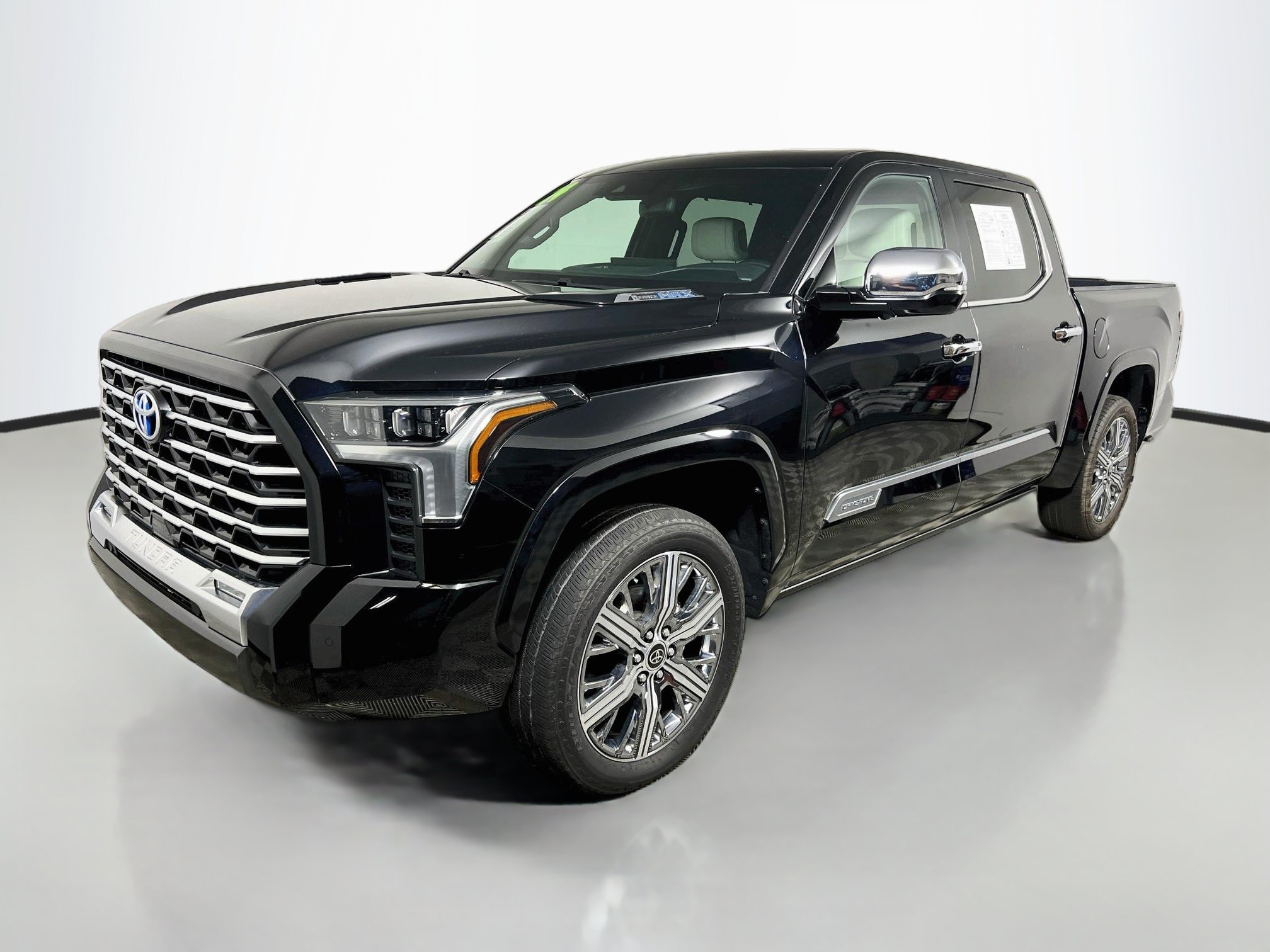Used 2024 Toyota Tundra Capstone AWD/4WD image 9