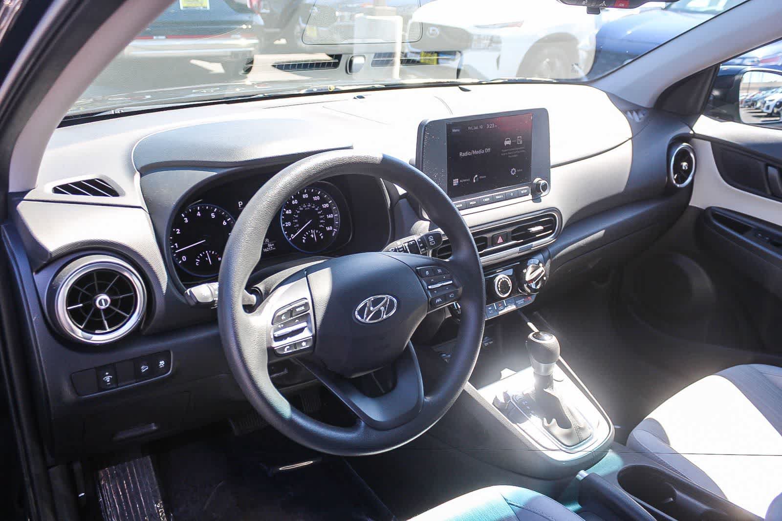 Certified 2023 Hyundai Kona SEL w/ Cargo Package AWD/4WD image 22