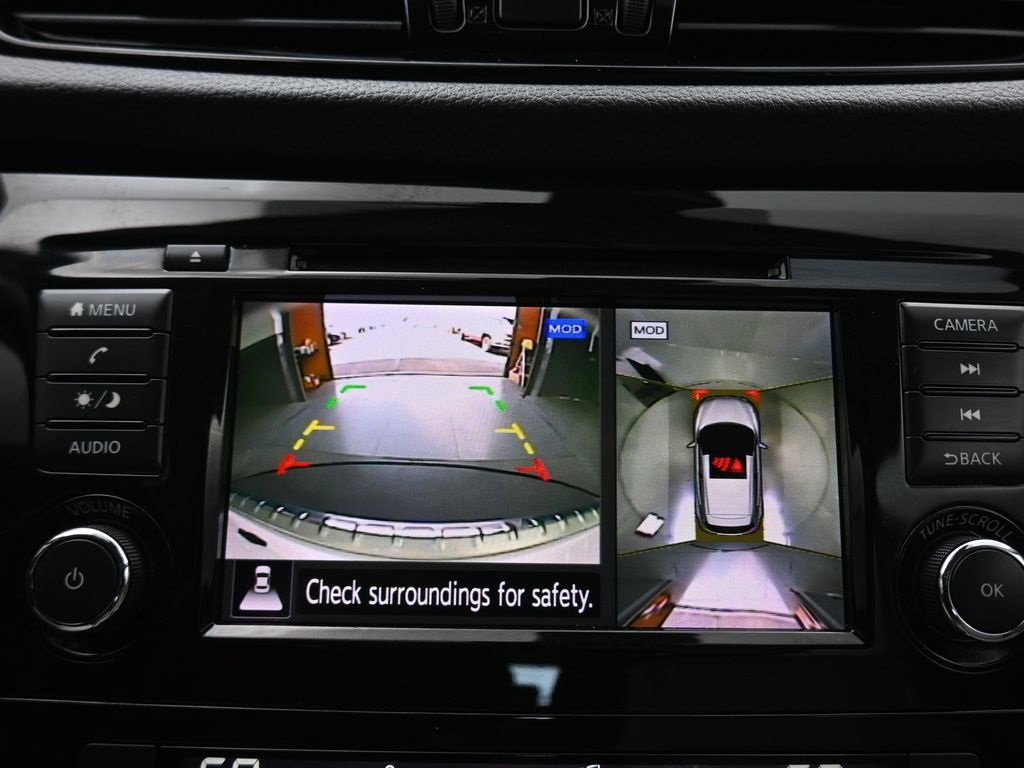 Used 2022 Nissan Rogue Sport SV w/ Technology Package image 17