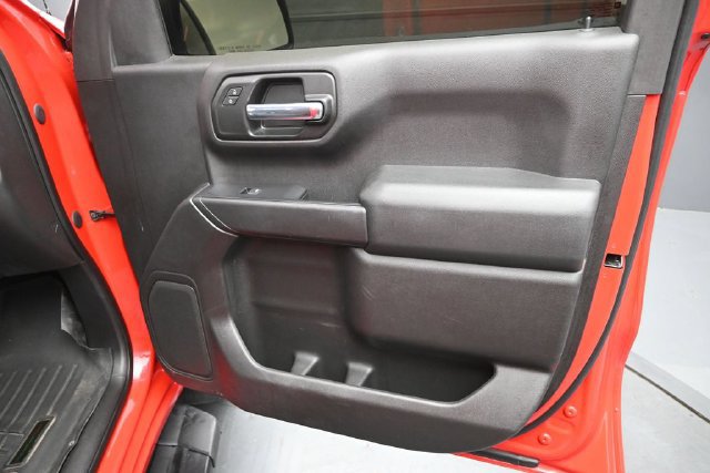 Used 2020 Chevrolet Silverado 1500 Custom w/ Custom Value Package AWD/4WD image 20