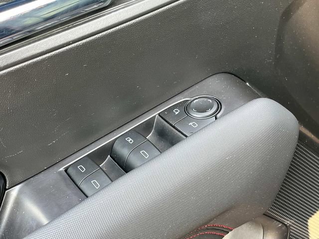 Used 2023 Chevrolet Colorado Z71 w/ Z71 Convenience Package 2 image 25