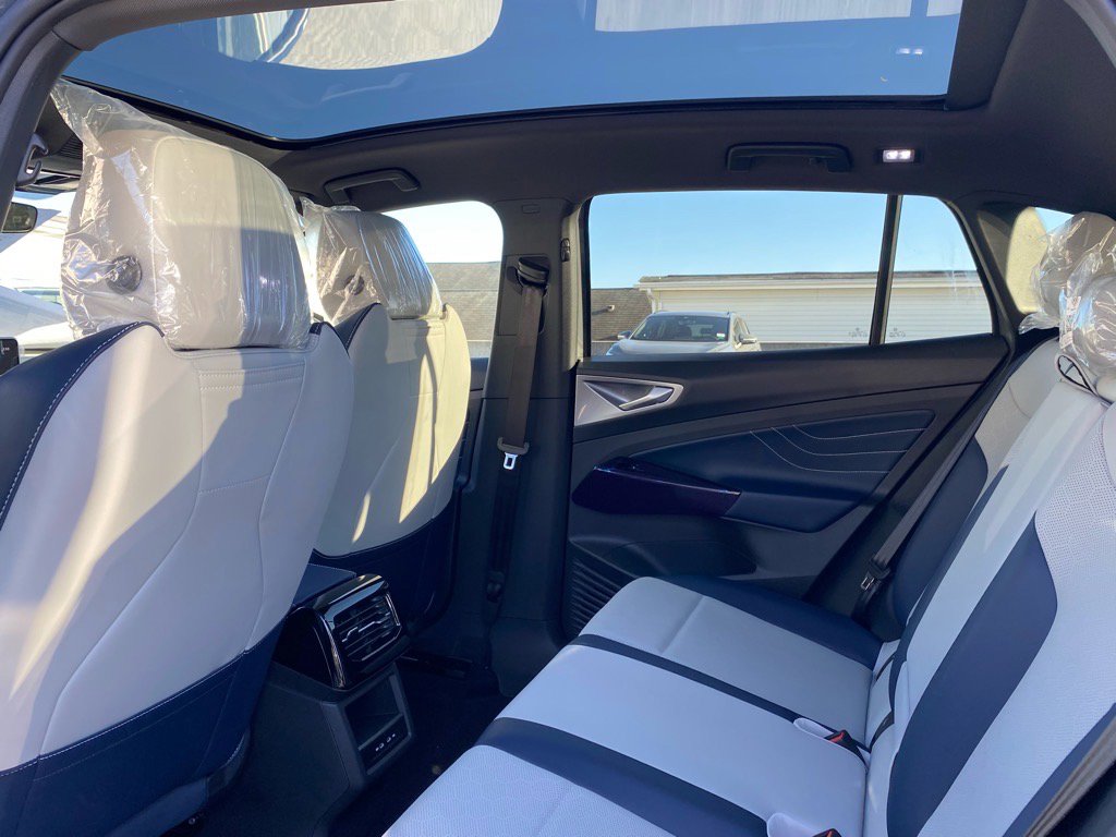 New 2025 Volkswagen ID.4 Pro S image 12