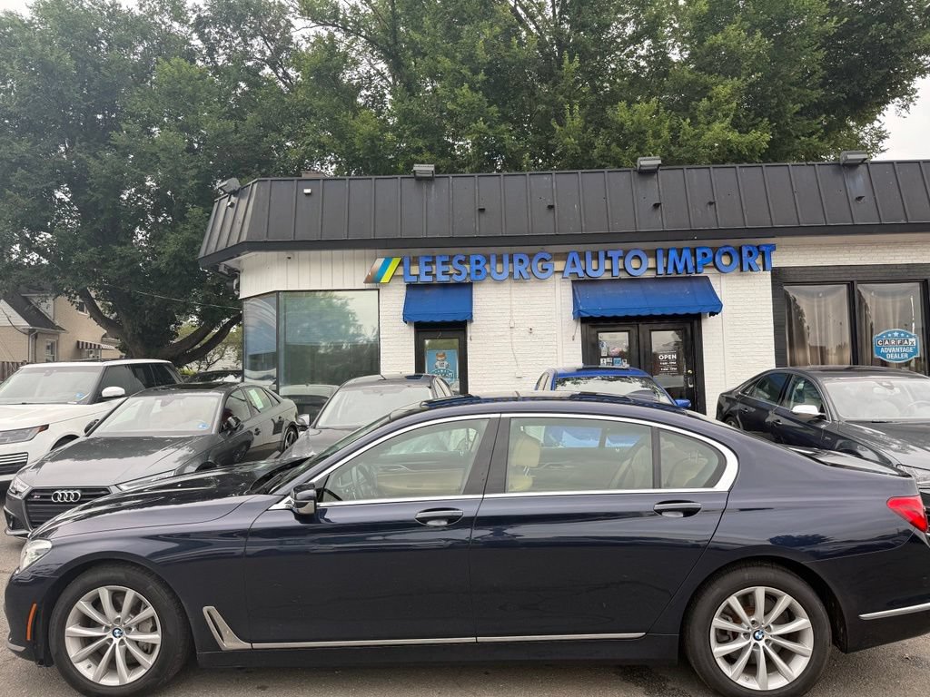 Used 2016 BMW 750i xDrive AWD/4WD image 7