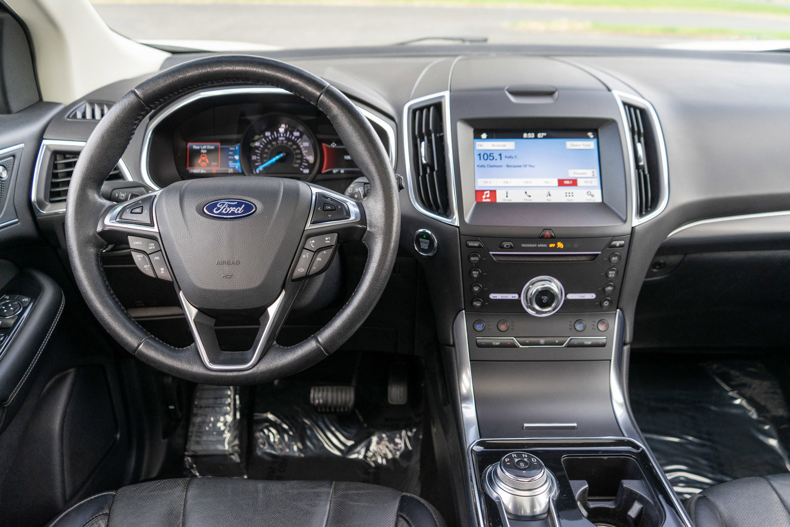 Used 2019 Ford Edge Titanium w/ Equipment Group 301A AWD/4WD image 13