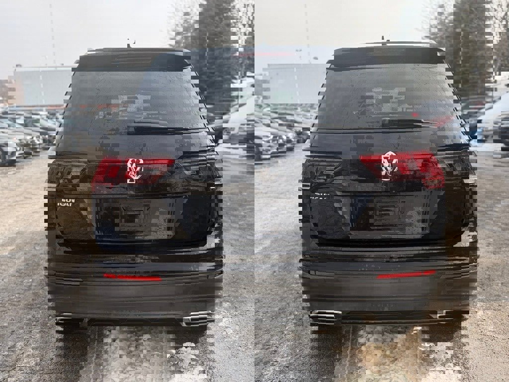 Used 2020 Volkswagen Tiguan S image 5