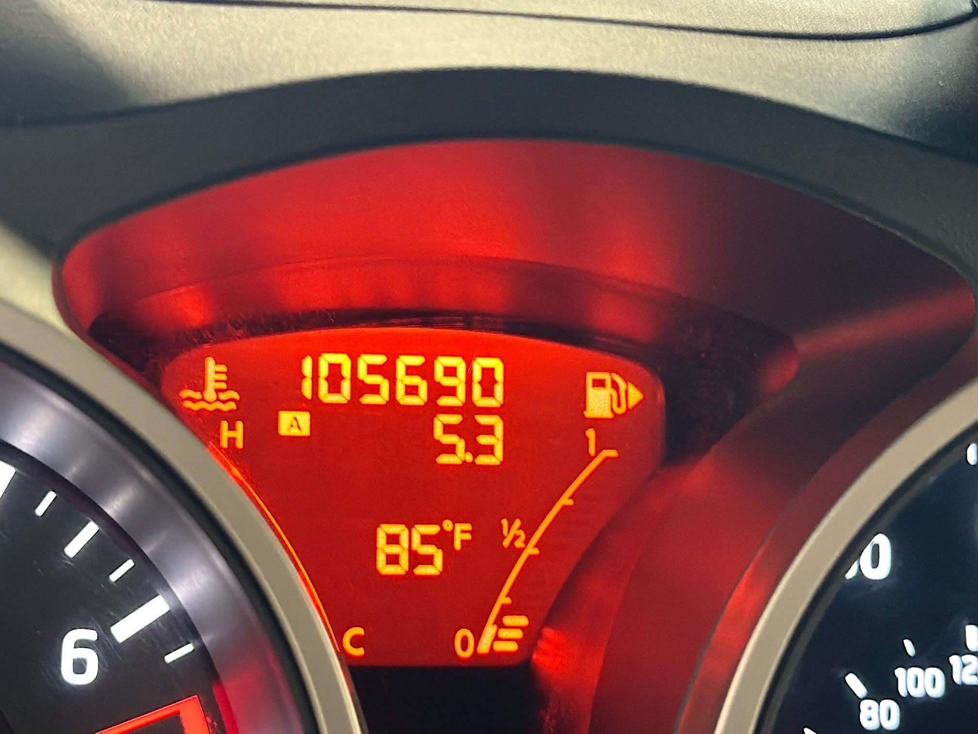 Used 2012 Nissan Juke SL AWD/4WD image 19