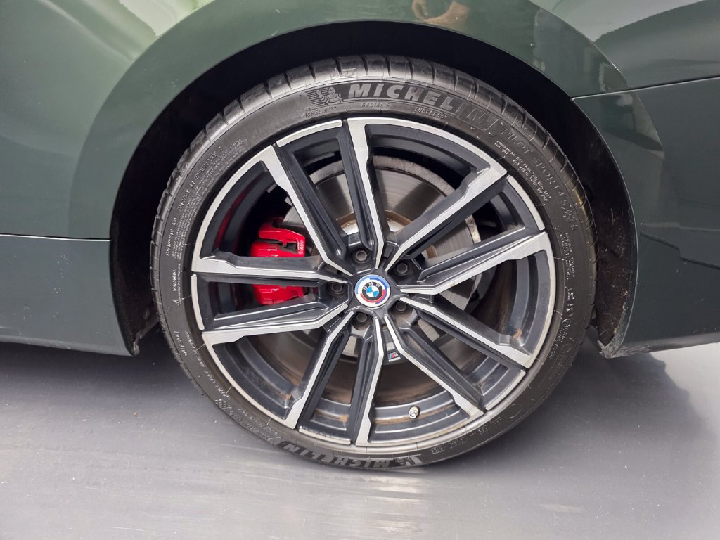 Used 2022 BMW M440i Convertible RWD image 16