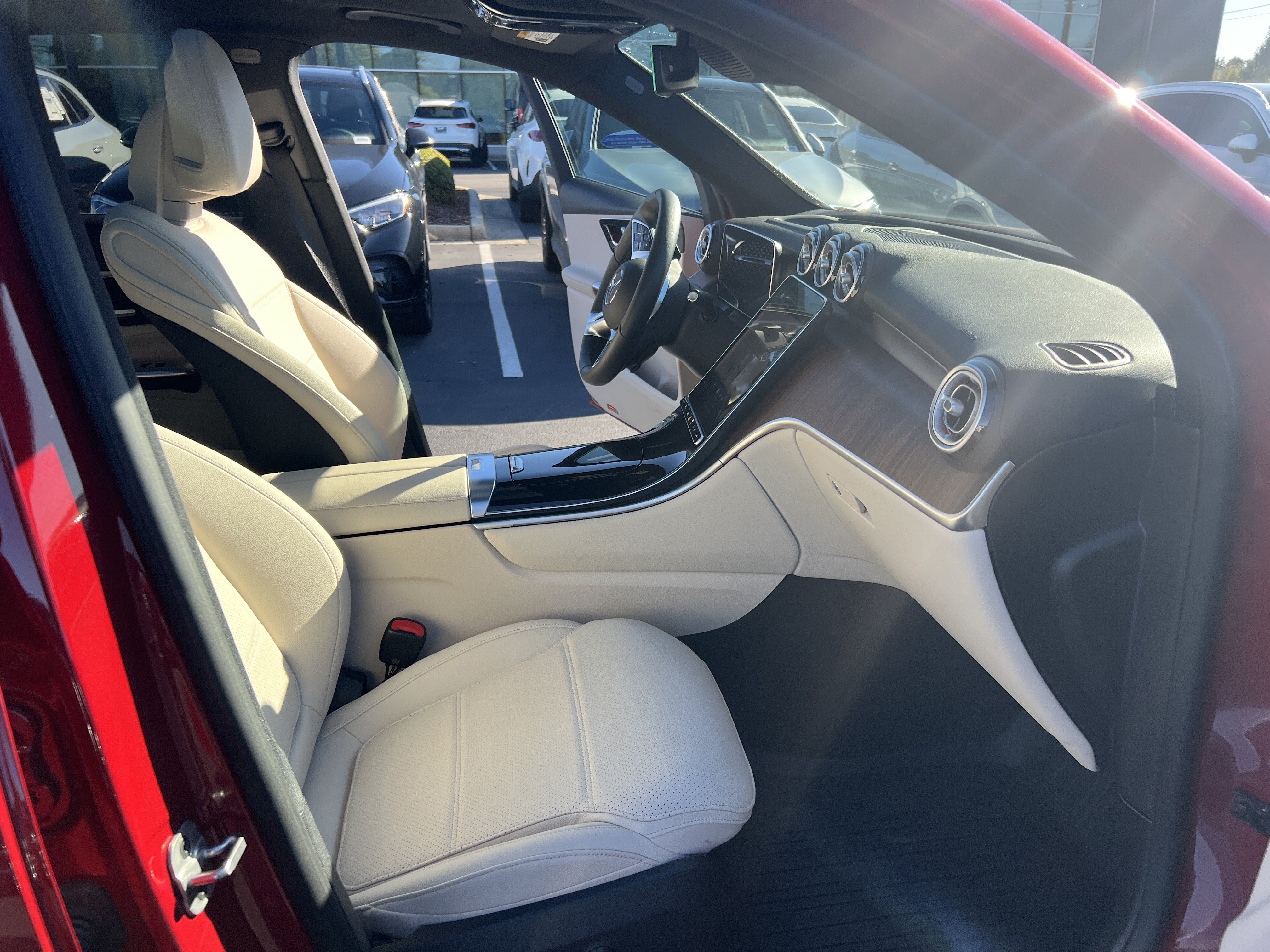 Certified 2026 Mercedes-Benz GLC 300 image 36